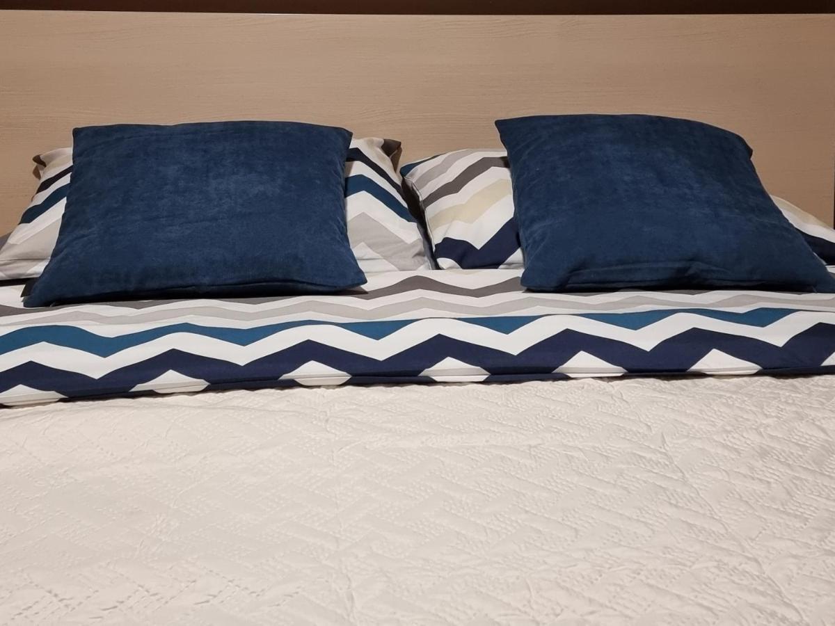 M&M Apartments Биоград на Мору Екстериор снимка